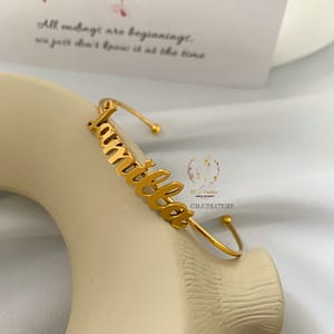 Female Bangle link Bracelet